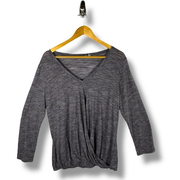 4 for $40 SALE! Athleta Siro Twist Light Surplice Top, Heather Grey, Size L - Picture 2 of 10